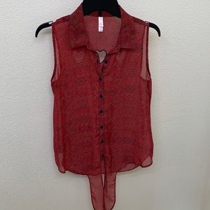 Juniors Medium sleeveless top